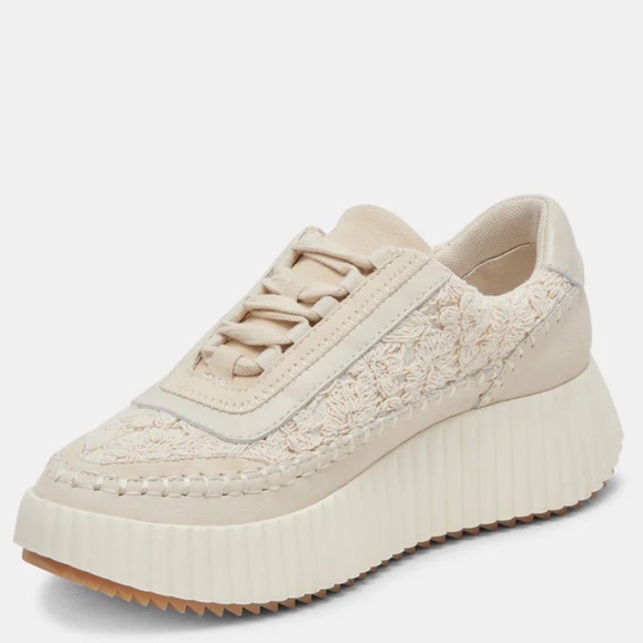 Dolce Vita Dolen Sneakers in Ecru Lace Size 8.5 Women's Beige Lace Sneakers - Picture 3 of 13